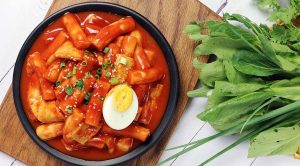 Cách làm tokbokki - 3 cách làm tokbokki ngon đơn giản tại nhà