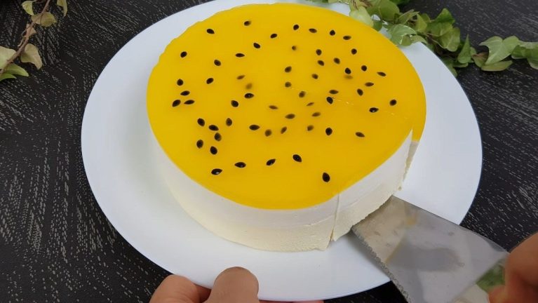 Cách làm bánh mousse chanh leo hấp dẫn chỉ với 4 bước tại nhà